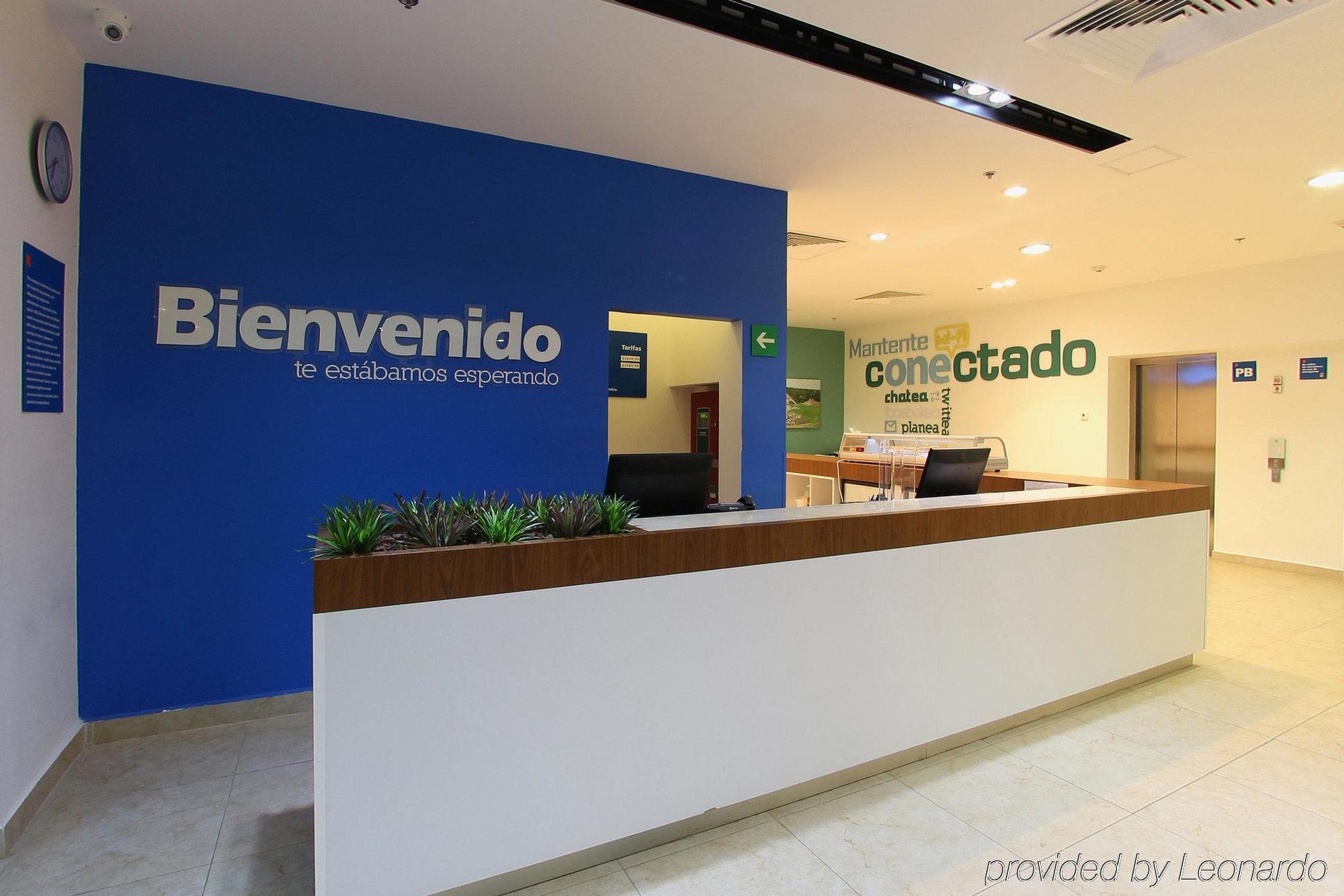 One Villahermosa Centro Интерьер фото