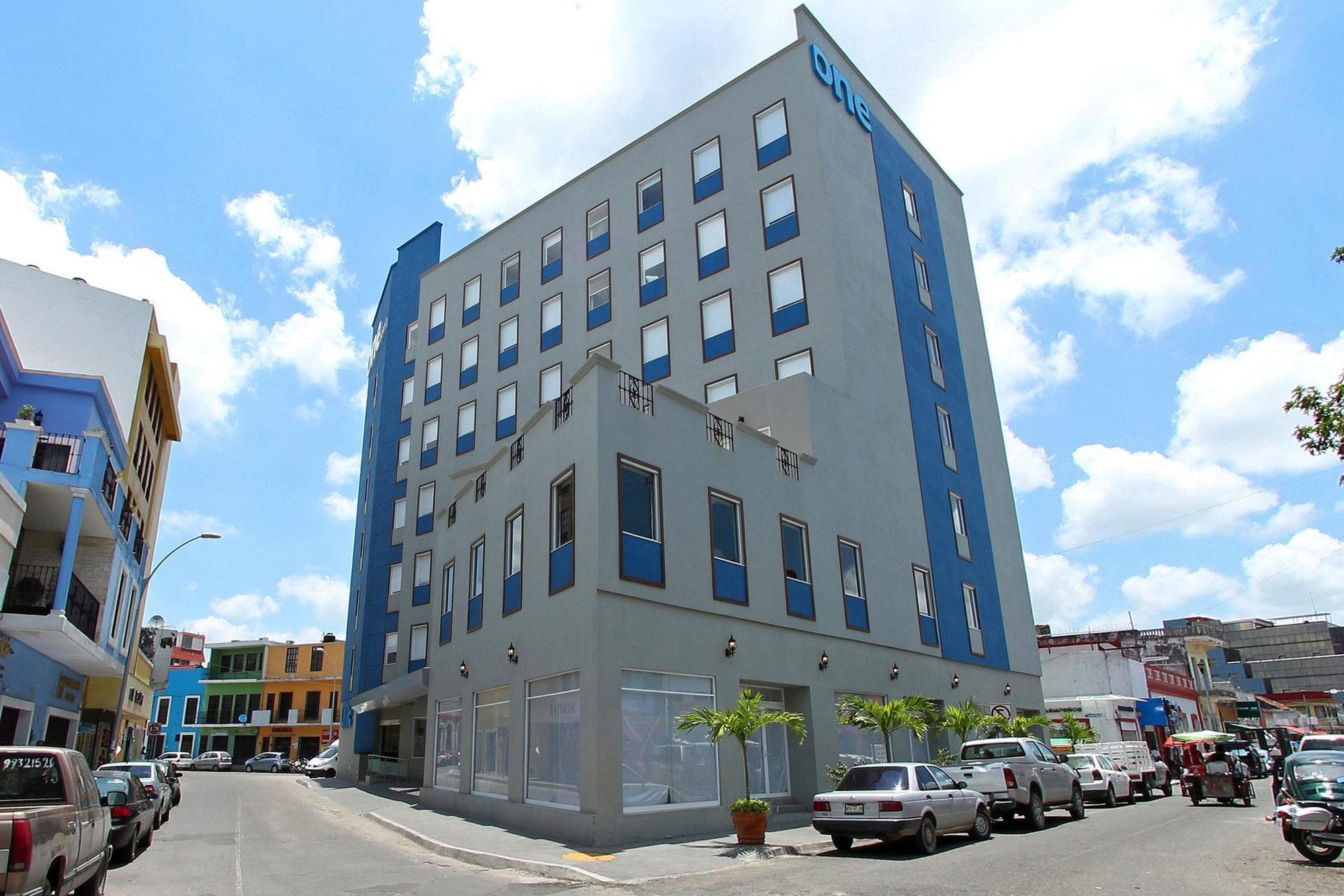 One Villahermosa Centro Экстерьер фото