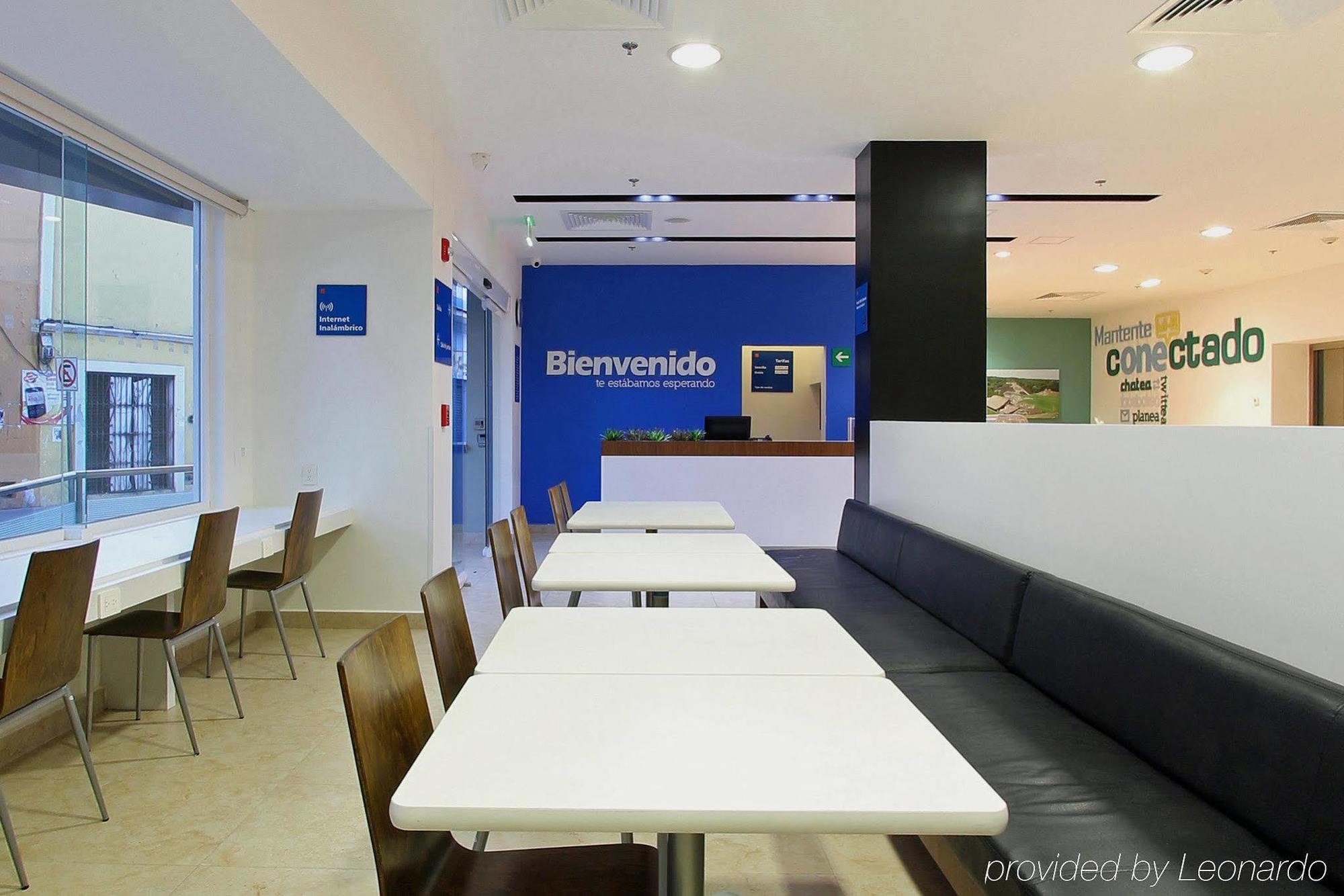 One Villahermosa Centro Интерьер фото